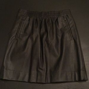 Mini faux leather skirt